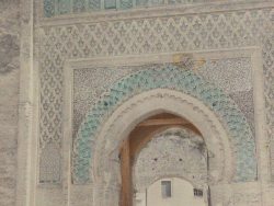 FRSFP_0821IM_A_25 - Porte,&nbsp;[Marrakech,&nbsp;Maroc], 1921. verre autochrome, 9 x 12 cm